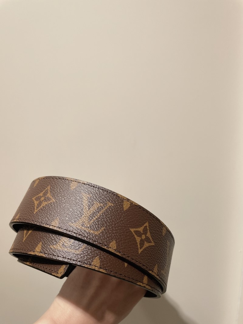 LOUIS VUITTON Belts